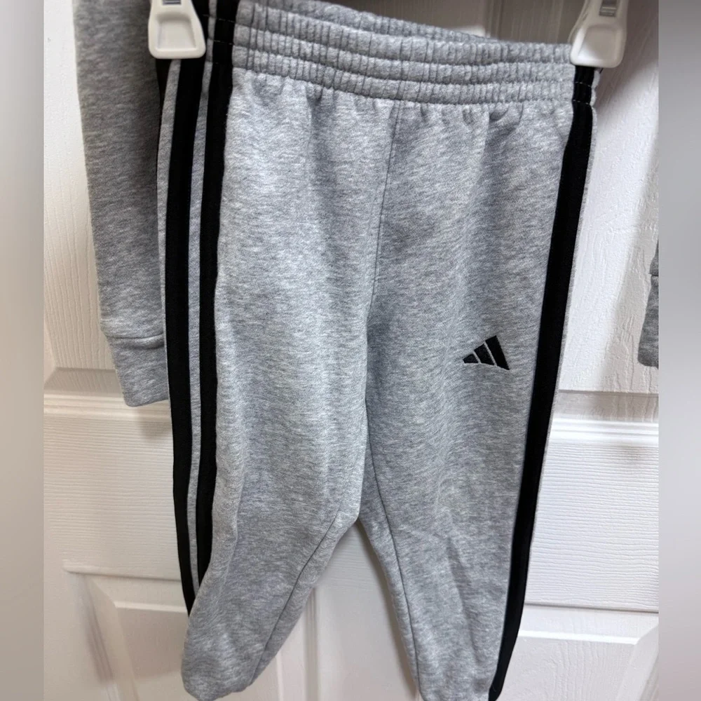 Adidas Kids Gray Jacket and Jogger Set, Size 4